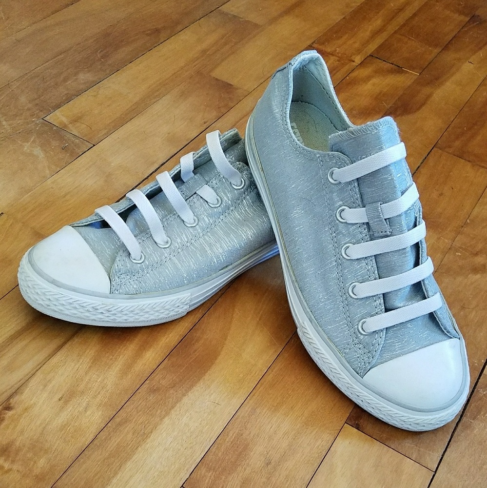 Girls silver converse